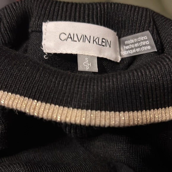 Calvin Klein S P black with gold trim and gold buttons on sleeves. - Picture 5 of 5